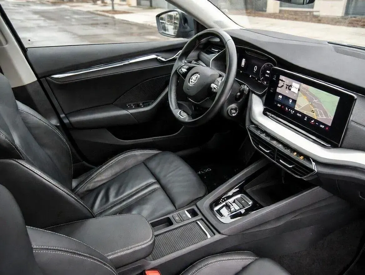 Gebraucht Skoda Octavia Style 150 PS (110 kW) 2020 Grau Kombi