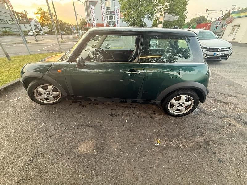Grün Gebraucht 2004 Mini Cooper Kleinwagen | 800 € (Superpreis) - Bild 1/4