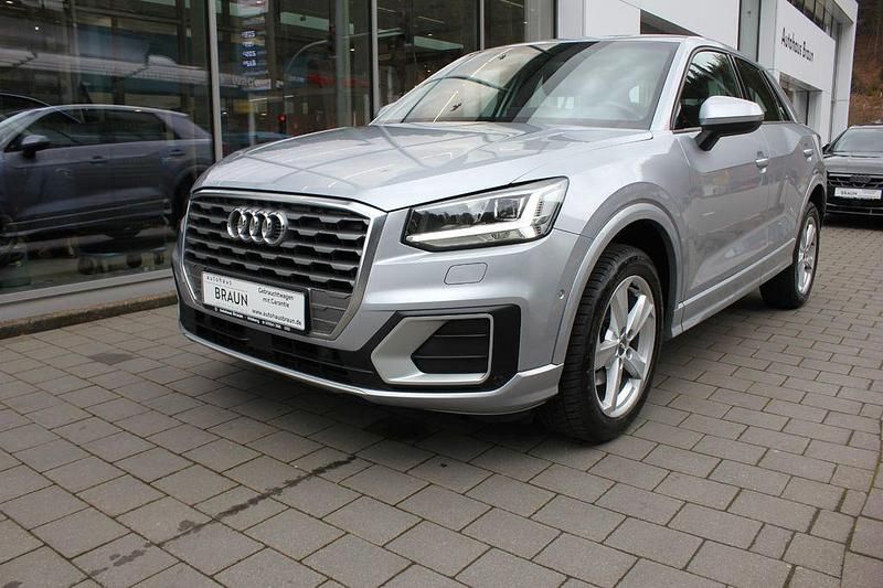 Gebraucht Audi Q2 Advanced Plus 116 PS (85 kW) 2019 Silber SUV