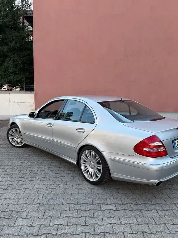 Gebraucht Mercedes E280 Avantgarde 231 PS (169 kW) 2006 Grau Limousine