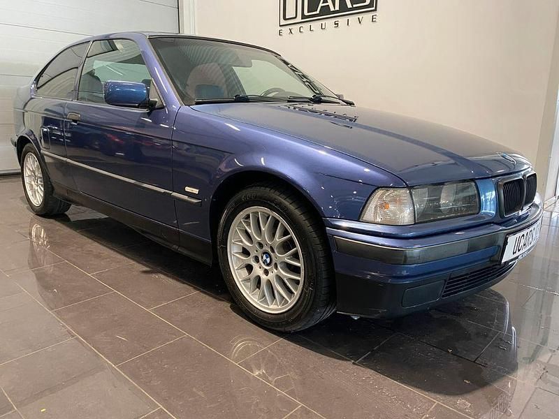 Blau Gebraucht 1997 BMW 318 Cabriolet Cabrio | 9.995 € - Bild 1/4