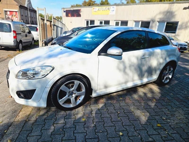 Gebraucht Volvo C30 R-Design 114 PS (83 kW) 2010 Weiß Kleinwagen