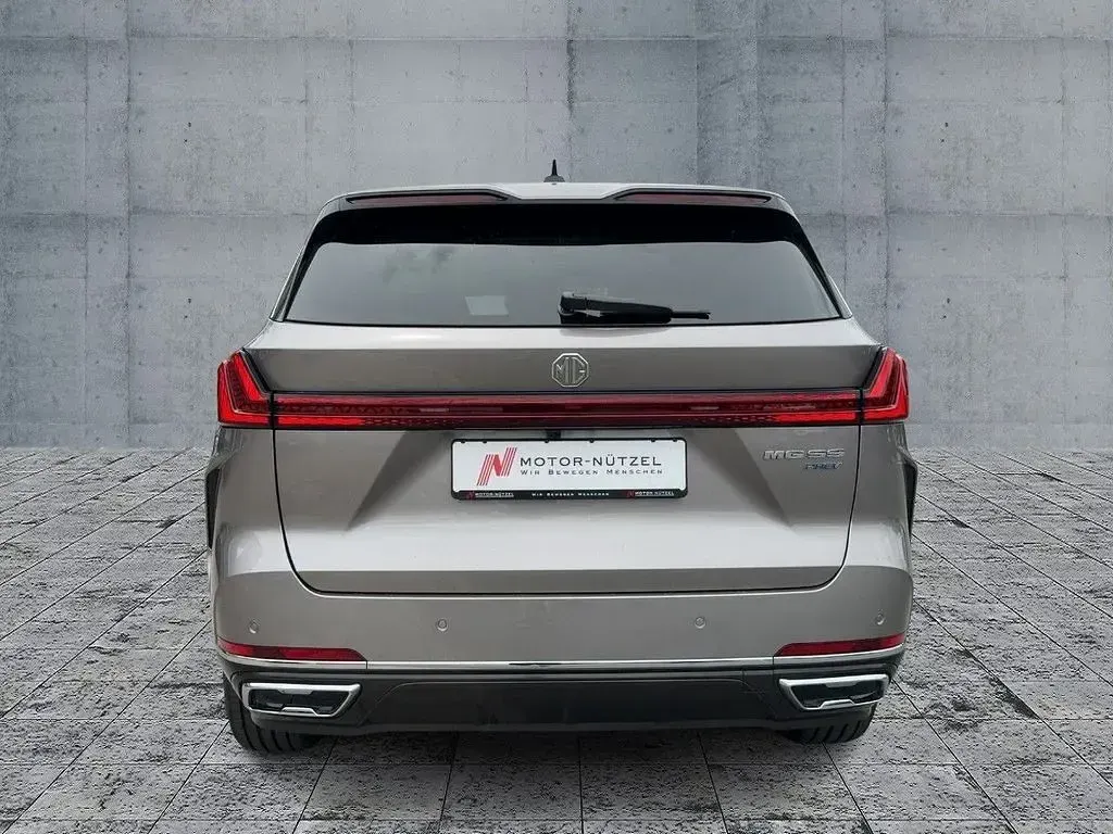 Neu MG MGS9 299 PS (219 kW) 2026 Silber SUV