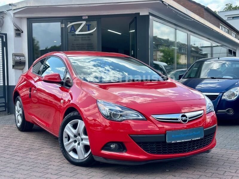 Lava rot Gebraucht 2017 Opel Astra GTC Coupé | 9.390 € (Teuer) - Bild 1/4