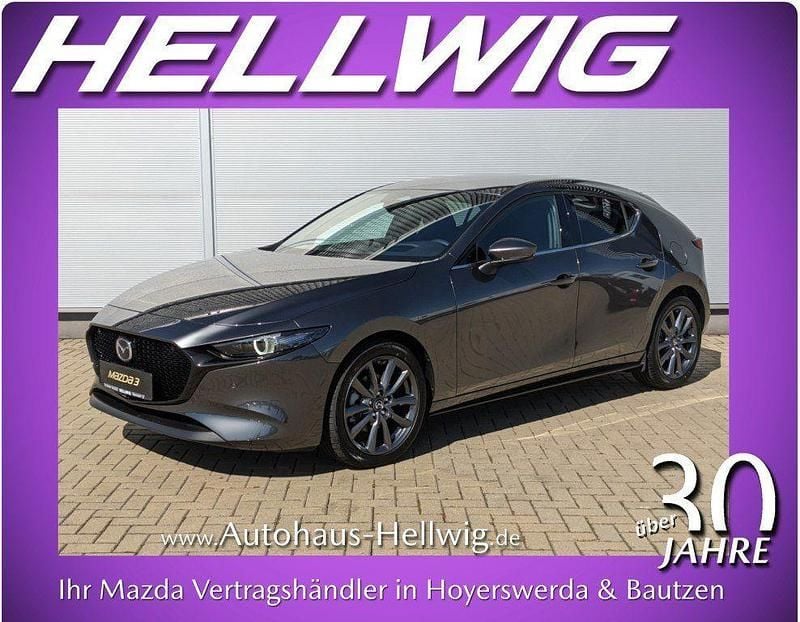 Neu Mazda 3 Exclusive 140 PS (102 kW) 2025 Machine grey metallic Limousine