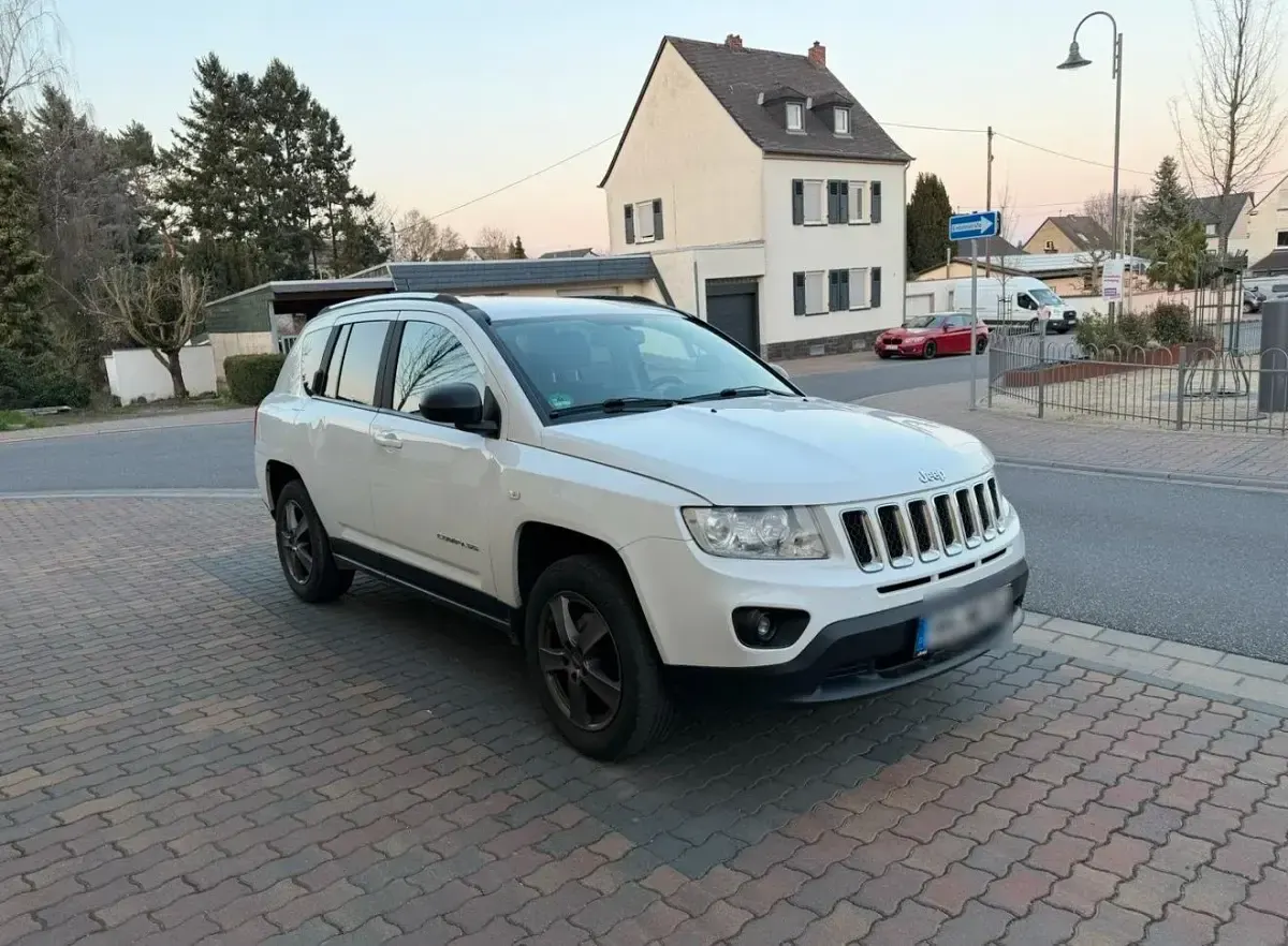 Brugt Jeep Compass 156 HK (114 kW) 2011 Hvid SUV