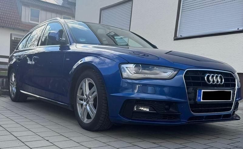 Gebraucht Audi A4 S-Line 150 PS (110 kW) 2015 Blau Kombi