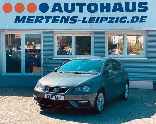 Gebraucht Seat Leon XCELLENCE 125 PS (91 kW) 2017 Grau Limousine