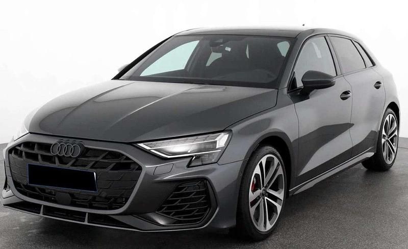 Grau Gebraucht 2024 Audi S3 Ambiente Limousine | 54.264 € (Teuer) - Bild 1/4