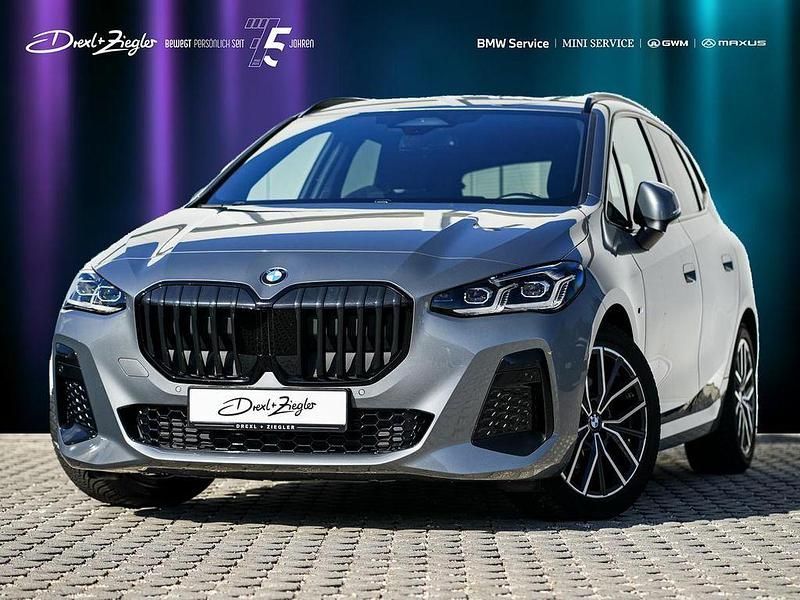 Skyscraper grey metallic Gebraucht 2025 BMW 220 Active Tourer M Sport Van / Kleinbus | 34.699 € (Fairer Preis) - Bild 1/4