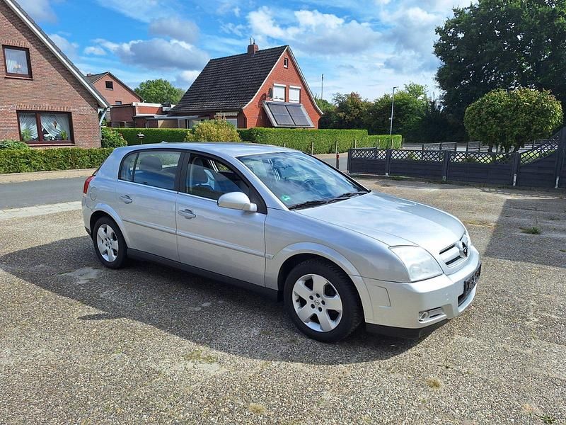 Silber Gebraucht 2004 Opel Signum Kombi | 1.999 € (Fairer Preis) - Bild 1/4