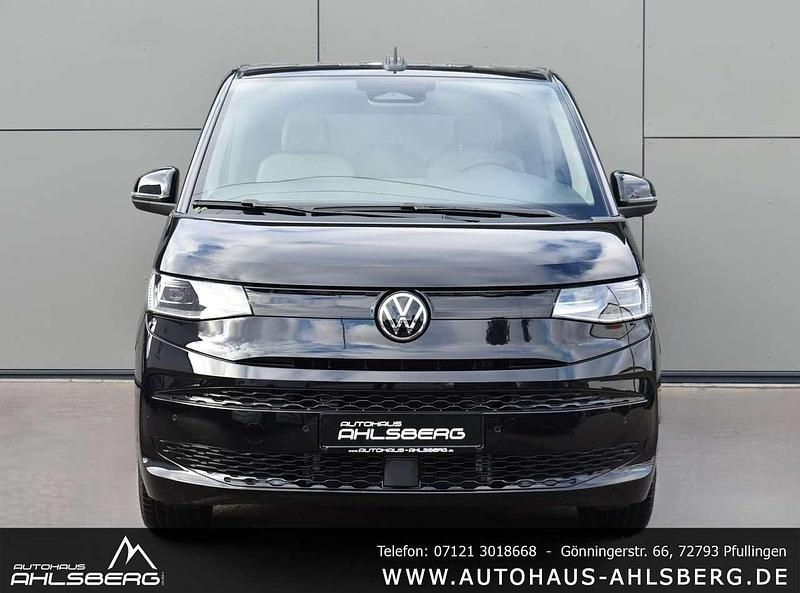 Neu VW Multivan Family 245 PS (180 kW) 2025 Deep black perleffekt Van