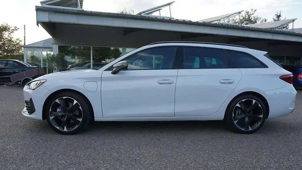 Usata Cupra Leon 204 CV (150 kW) 2023 Bianco Berlina