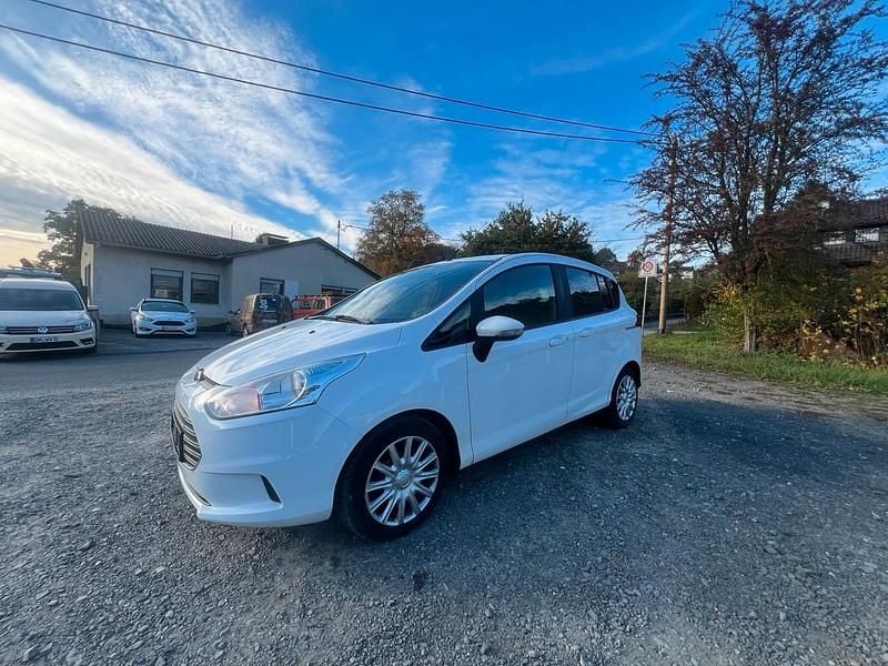 Weiß Gebraucht 2013 Ford B-MAX Van / Kleinbus | 6.999 € (Guter Preis) - Bild 1/4
