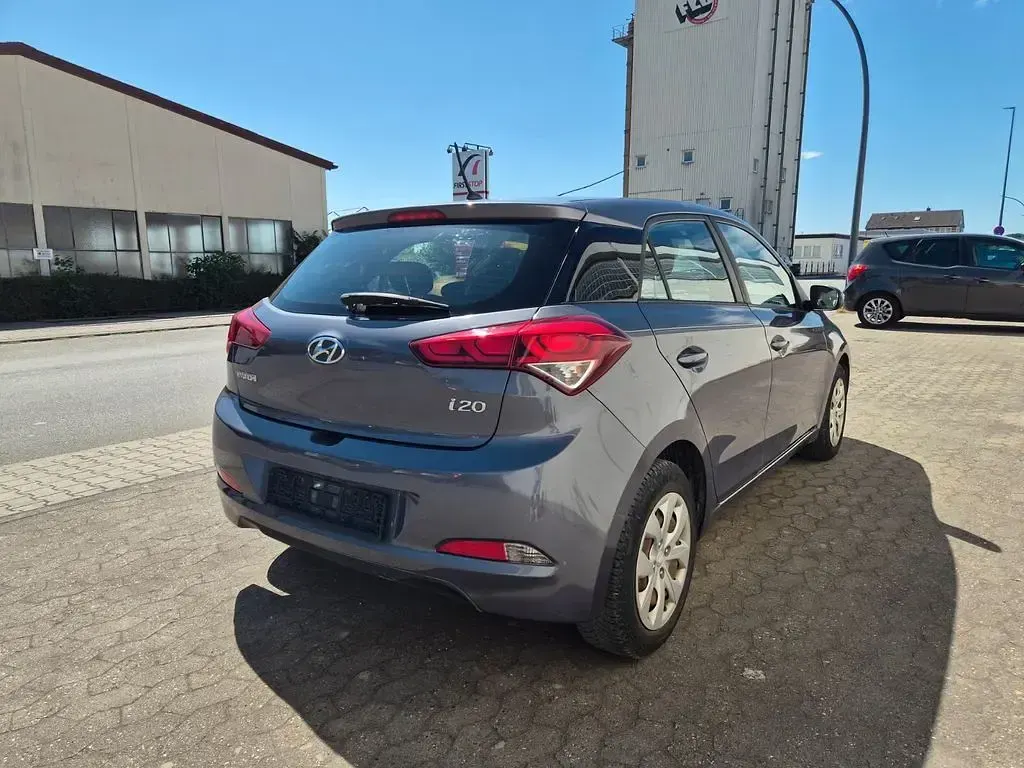 Gebraucht Hyundai i20 YES! 84 PS (61 kW) 2017 Limousine