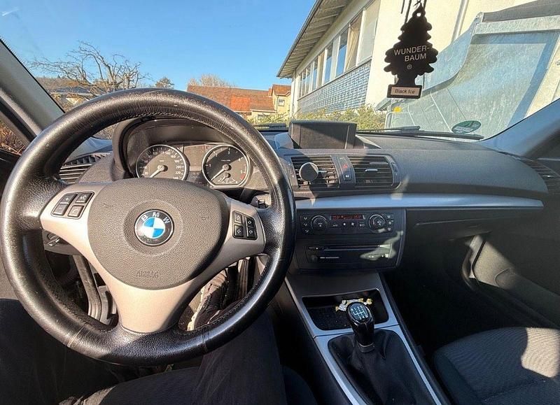 Gebraucht BMW 120 167 PS (122 kW) 2004 Schwarz Kleinwagen
