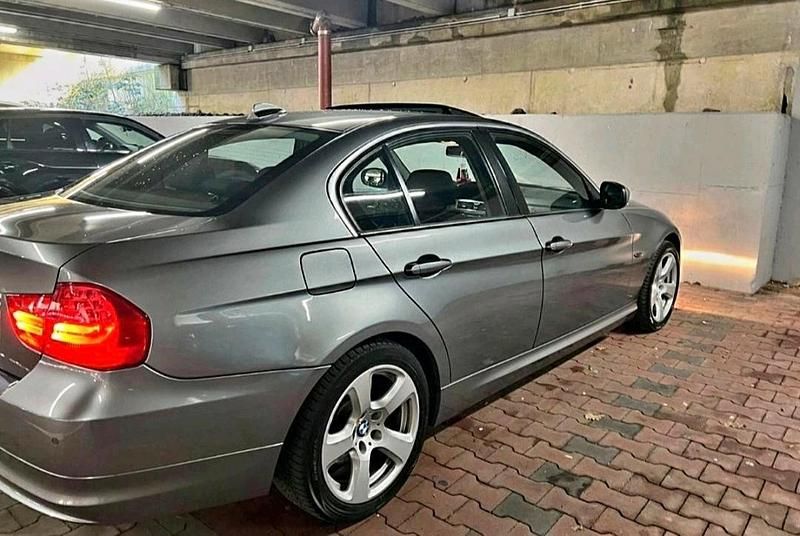 Gebraucht BMW 320 Efficient Dynamics 163 PS (119 kW) 2010 Grau Limousine
