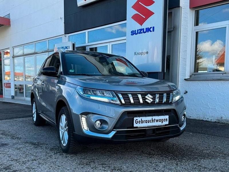Gebraucht Suzuki Vitara Comfort 102 PS (75 kW) 2022 Grau SUV