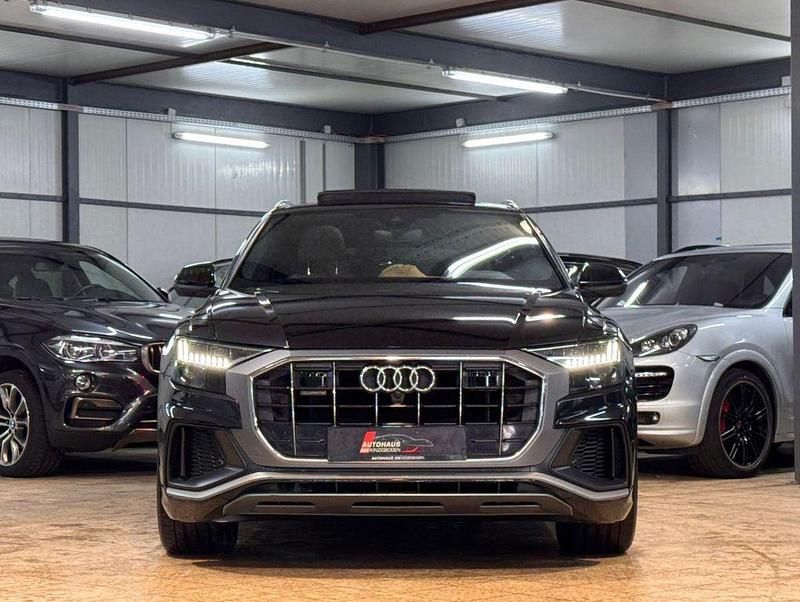 Gebraucht Audi Q8 S-line plus 231 PS (169 kW) 2019 Schwarz orcaschwarz metallic SUV