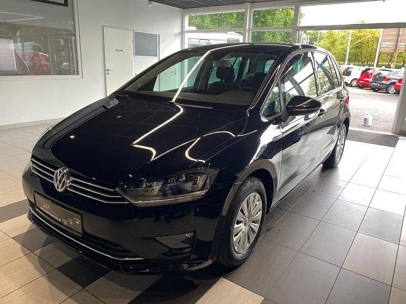 Schwarz Gebraucht 2016 VW Golf Sportsvan Allstar Van / Kleinbus | 10.950 € (Fairer Preis) - Bild 1/4