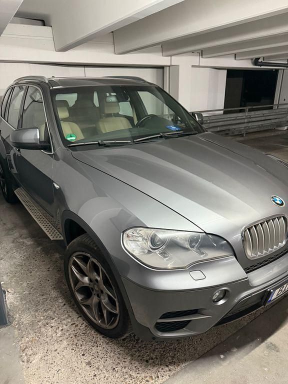 Gebraucht BMW X5 Sport Line 306 PS (225 kW) 2011 Grau SUV
