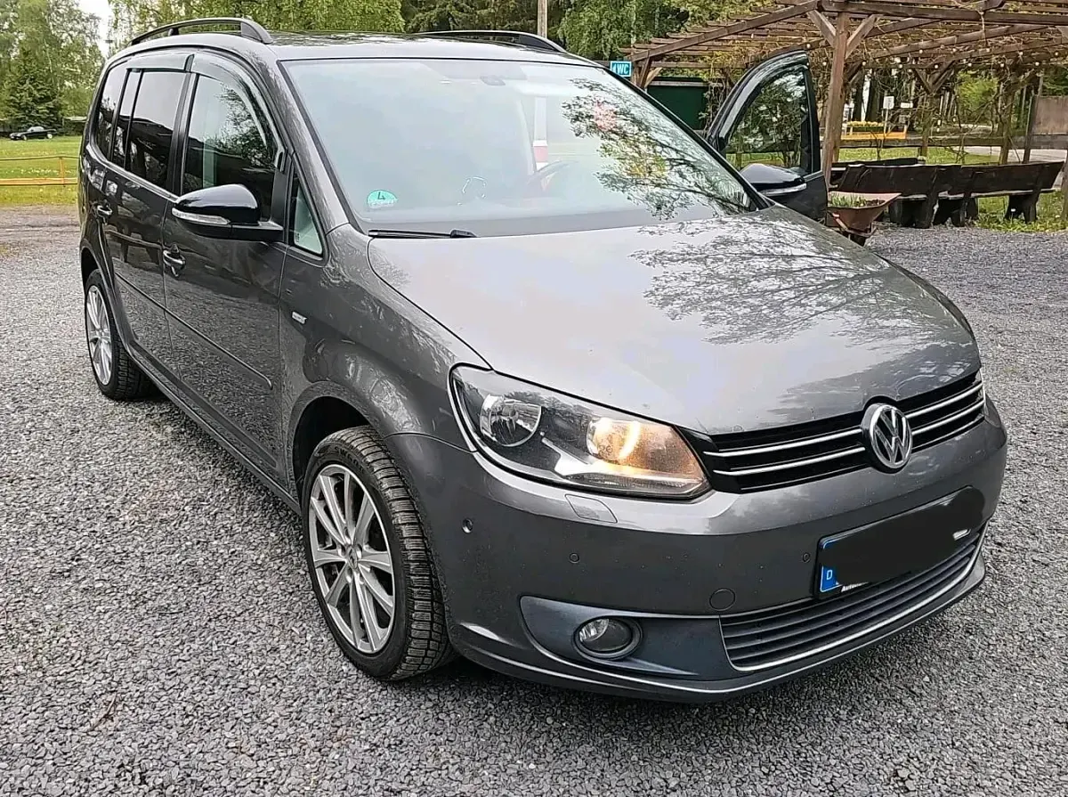 Gebraucht VW Touran Match 105 PS (77 kW) 2012 Grau Van / Kleinbus