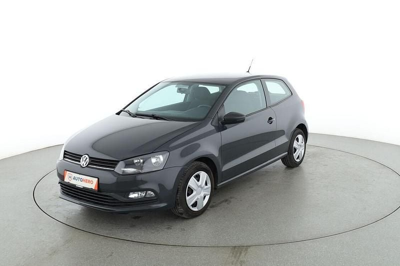 Grau Gebraucht 2017 VW Polo Trendline Limousine | 9.990 € (Guter Preis) - Bild 1/3