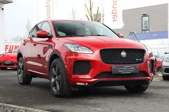 Gebraucht Jaguar E-Pace R-Dynamic 241 PS (177 kW) 2019 Firenze red SUV