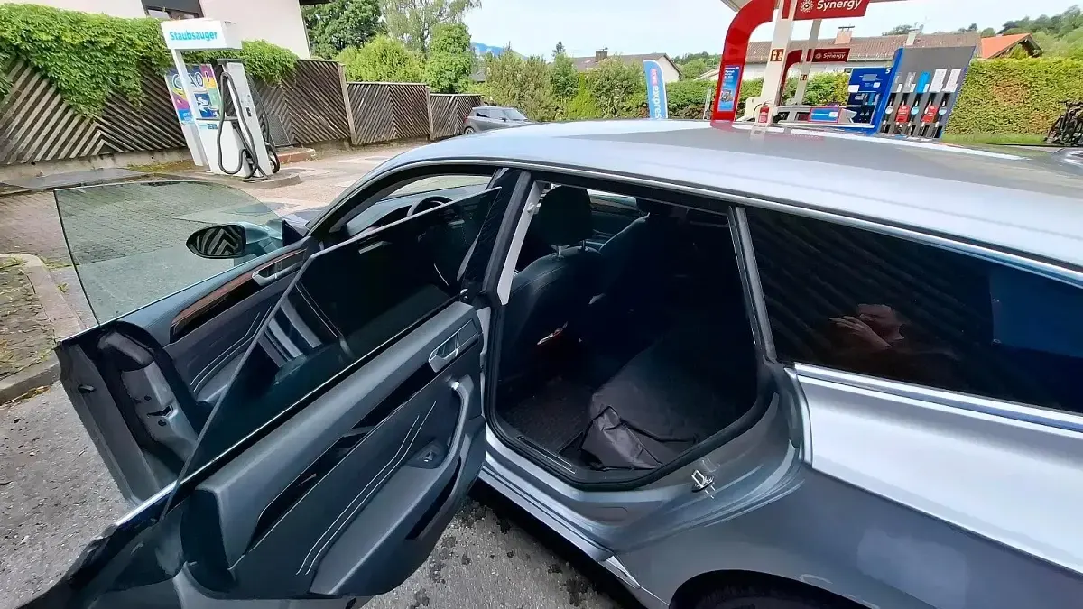 Gebraucht VW Arteon 150 PS (110 kW) 2023 Silber Kombi