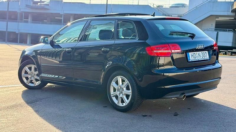 Gebraucht Audi A3 S-Line 105 PS (77 kW) 2010 Schwarz Kleinwagen