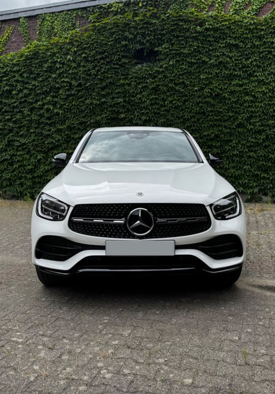 Gebraucht 2022 Mercedes GLC300e AMG line Coupé | 60.000 € - Bild 1/4