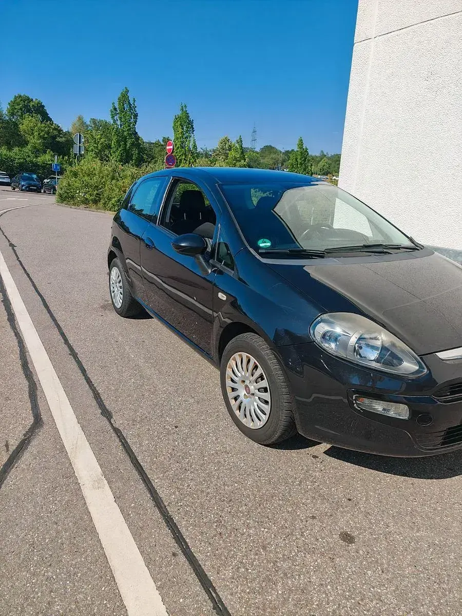 Gebraucht Fiat Punto Evo 69 PS (50 kW) 2011 Schwarz Kleinwagen