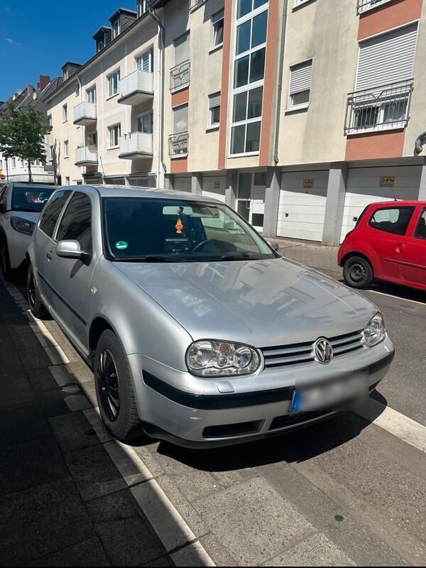 Silber Gebraucht 2001 VW Golf IV Basis Coupé | 1.699 € (Guter Preis) - Bild 1/4