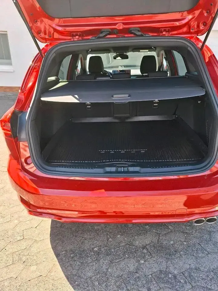 Używany Ford Focus ST-Line X 2025 Czerwony Kombi