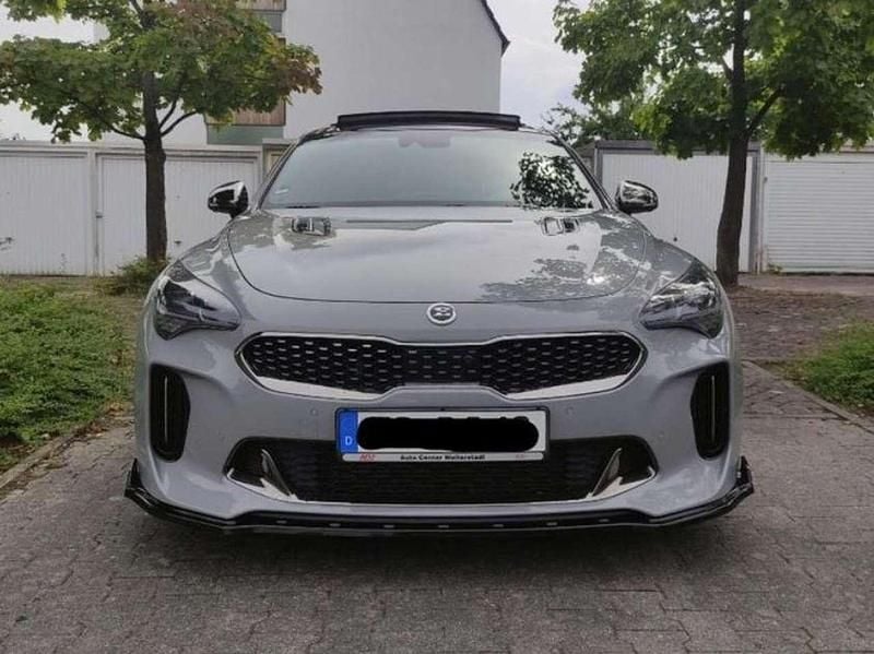Grau Gebraucht 2017 Kia Stinger Kleinwagen | 28.000 € (Etwas zu teuer) - Bild 1/4