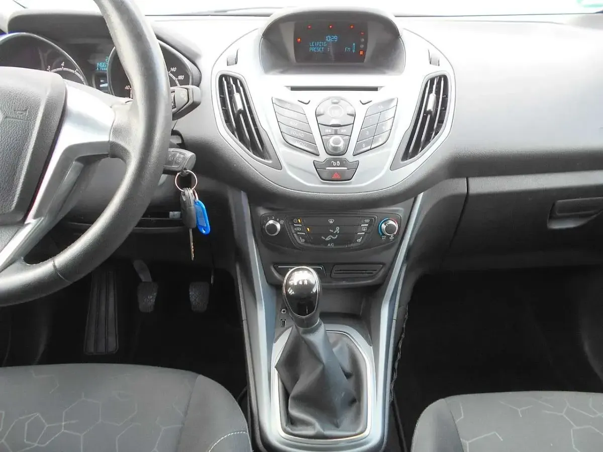 Gebraucht Ford B-MAX Trend 101 PS (74 kW) 2015 Braun Van / Kleinbus