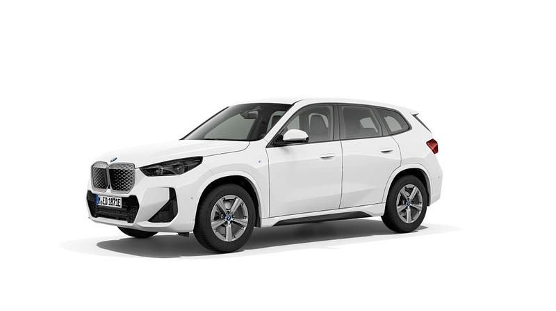 Gebraucht 2025 BMW iX1 Luxury Line SUV | 44.980 € (Etwas zu teuer) - Bild 1/2