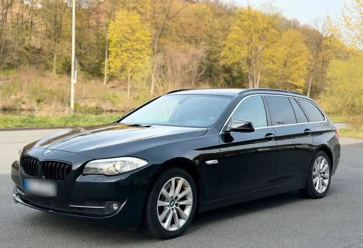 Second-hand BMW 530 258 CP (189 kW) 2011 Negru Break