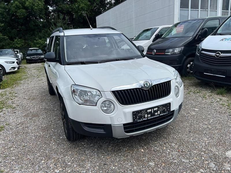 Weiß Gebraucht 2010 Skoda Yeti SUV | 4.600 € (Guter Preis) - Bild 1/4