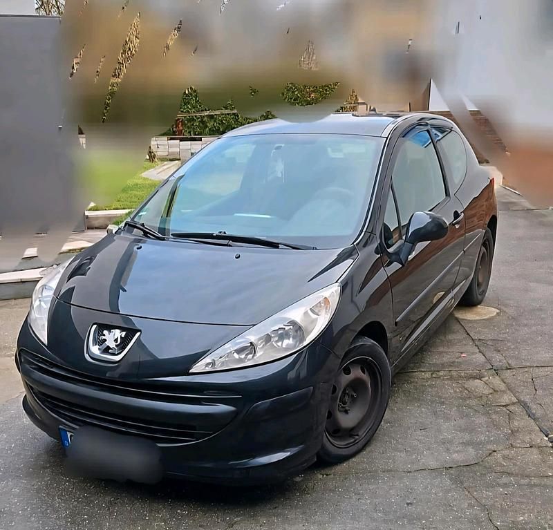 Schwarz Gebraucht 2005 Peugeot 207 Kleinwagen | 1.300 € - Bild 1/4