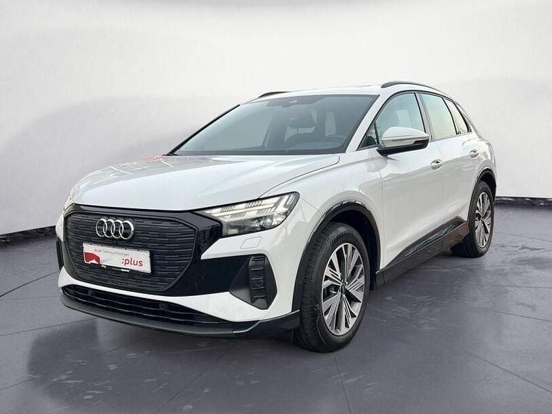 Gebraucht Audi Q4 e-tron Ambiente 150 kW (204 PS) 2022 Gletscherweiß metallic SUV