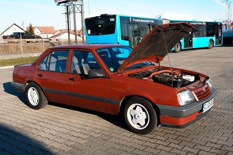 Gebraucht Opel Ascona 75 PS (55 kW) 1987 Rot Limousine