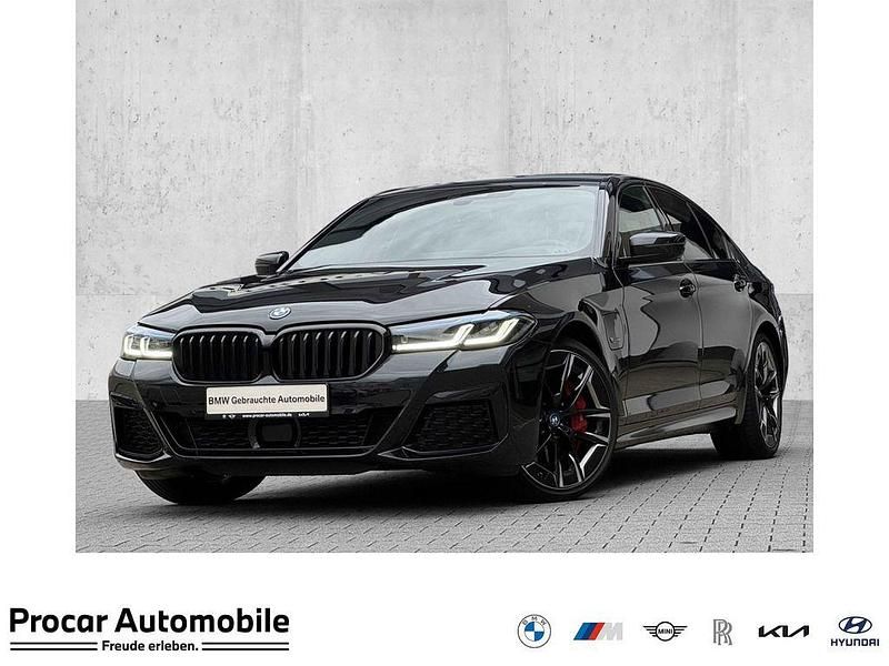 Schwarz Gebraucht 2022 BMW 545e M Sport Limousine | 49.880 € (Fairer Preis) - Bild 1/4