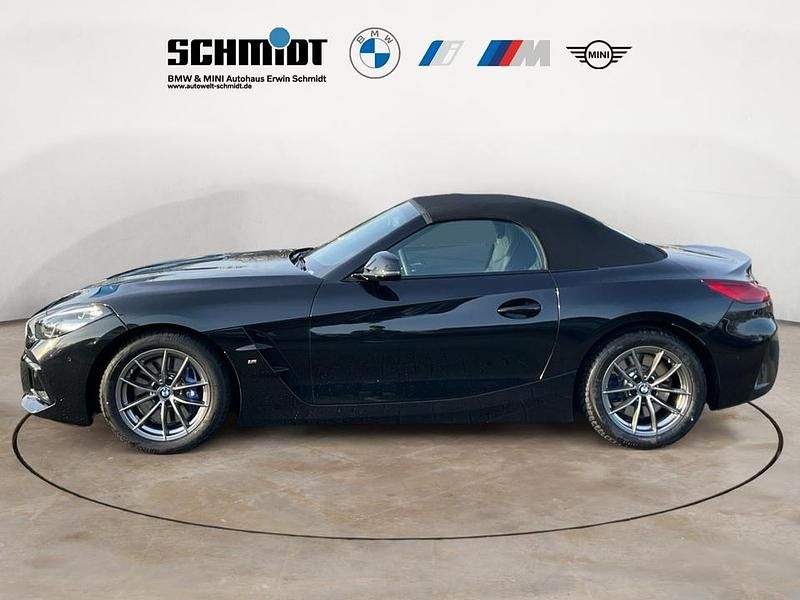 Gebraucht BMW Z4 M Sport 258 PS (189 kW) 2025 Saphirschwarz Cabrio