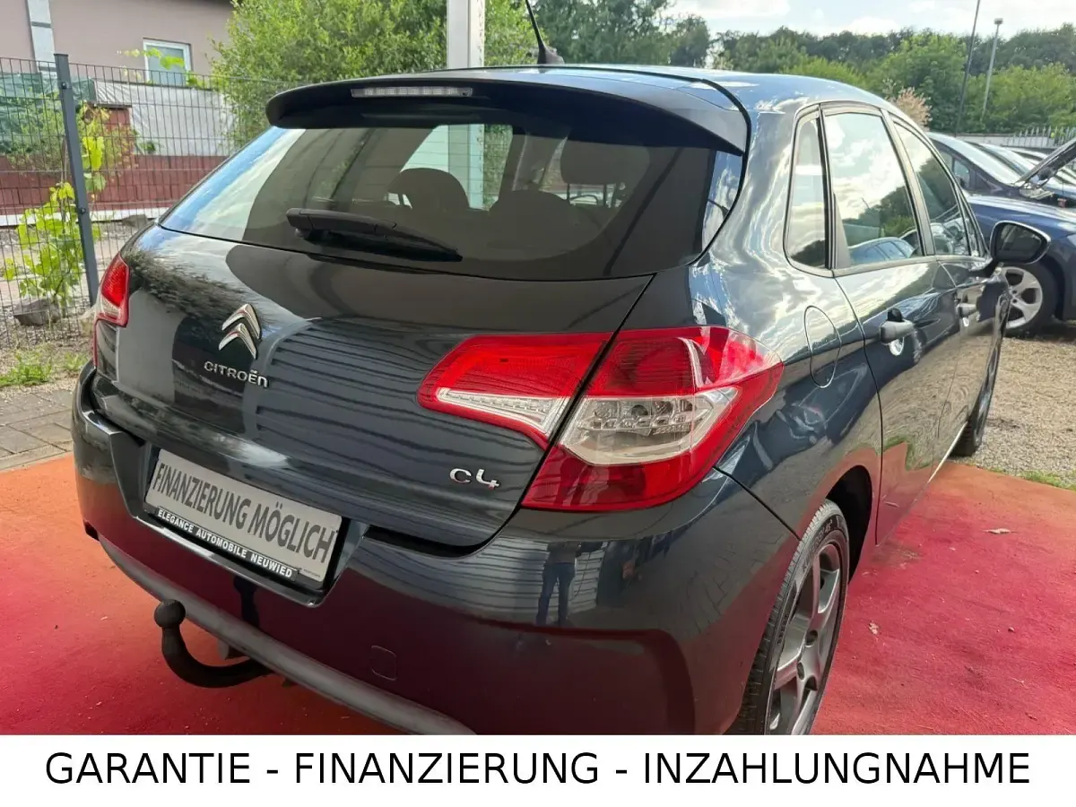 Gebraucht Citroën C4 Attraction 95 PS (69 kW) 2012 Bourrasque Limousine