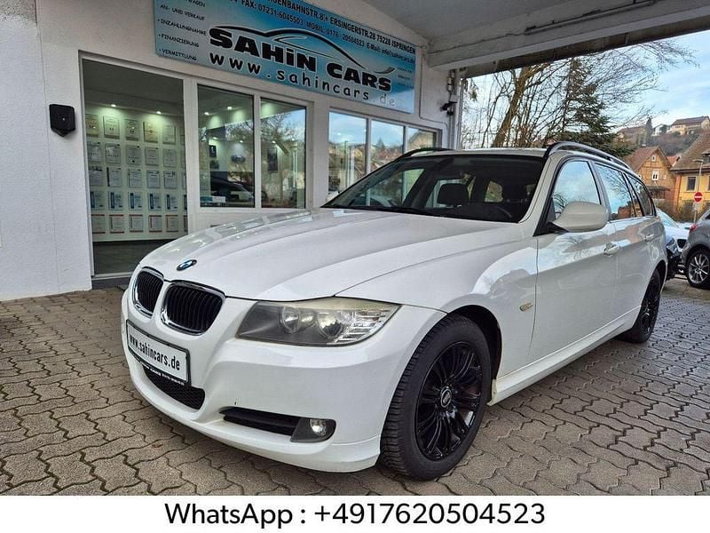 Weiß Gebraucht 2009 BMW 318 Comfort Edition Kombi | 2.500 € (Guter Preis) - Bild 1/4