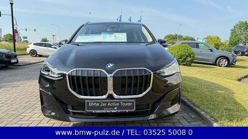 Neu BMW 218 136 PS (100 kW) 2026 Schwarz Van / Kleinbus