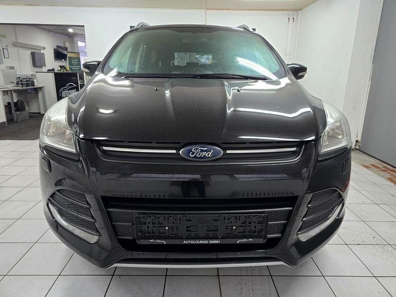 Gebraucht Ford Kuga Trend 120 PS (88 kW) 2016 Schwarz SUV