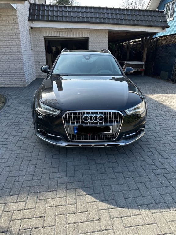 Schwarz Gebraucht 2012 Audi A6 Allroad Sport Kombi | 18.900 € - Bild 1/4