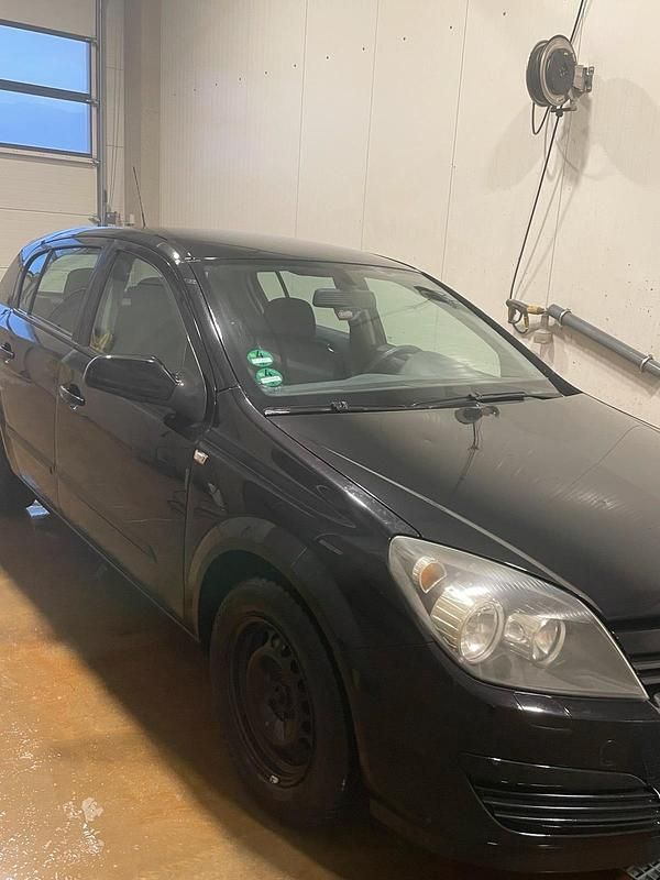 Gebraucht Opel Astra 90 PS (66 kW) 2005 Schwarz Kleinwagen